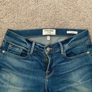 FRAME La Garcon sz 24 blue wash straight jeans